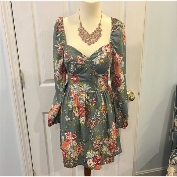 BOG COLLECTIVE | sage green floral print dress S - Picture 1 of 7